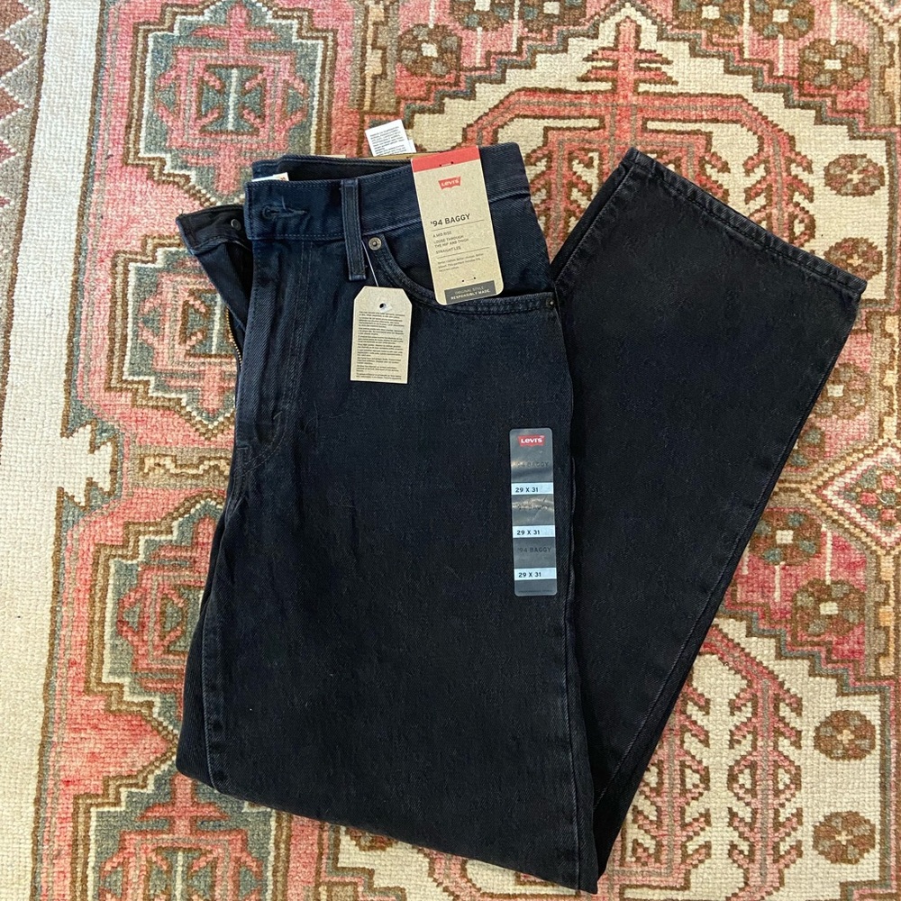 NWT Levi’s ‘94 baggy